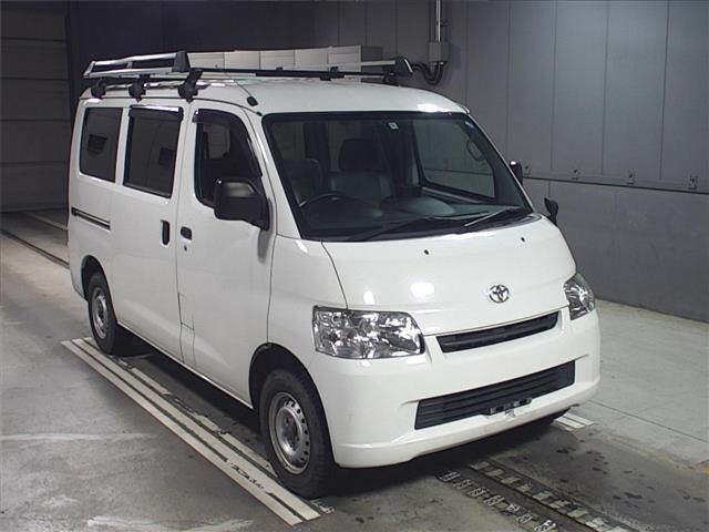 2419 Toyota Town ace van S412M 2019 г. (JU Gifu)